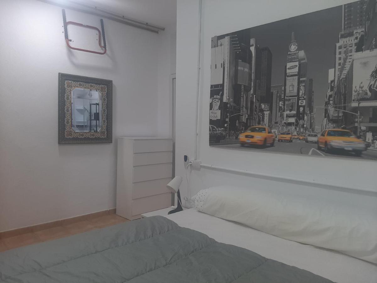 Apartamento Huelin, A 5 Minutos A Pie De La Playa マラガ エクステリア 写真