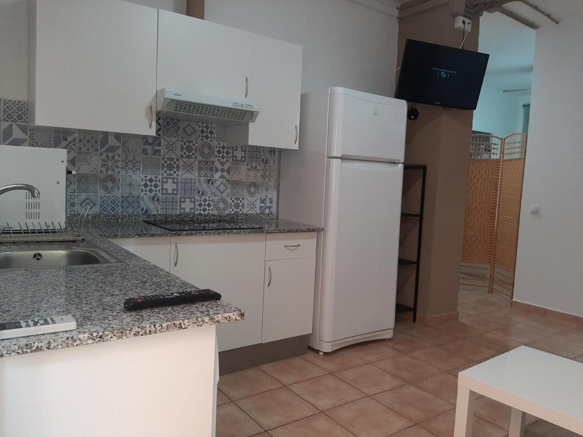 Apartamento Huelin, A 5 Minutos A Pie De La Playa マラガ エクステリア 写真