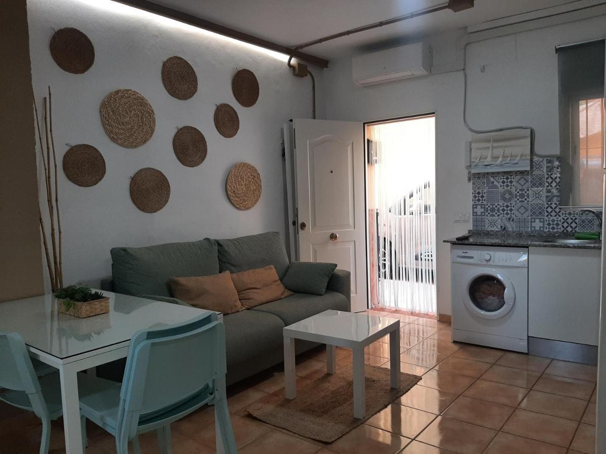 Apartamento Huelin, A 5 Minutos A Pie De La Playa マラガ エクステリア 写真