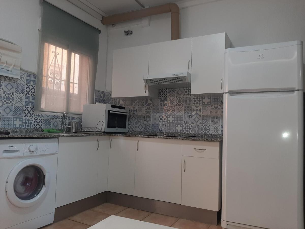Apartamento Huelin, A 5 Minutos A Pie De La Playa マラガ エクステリア 写真