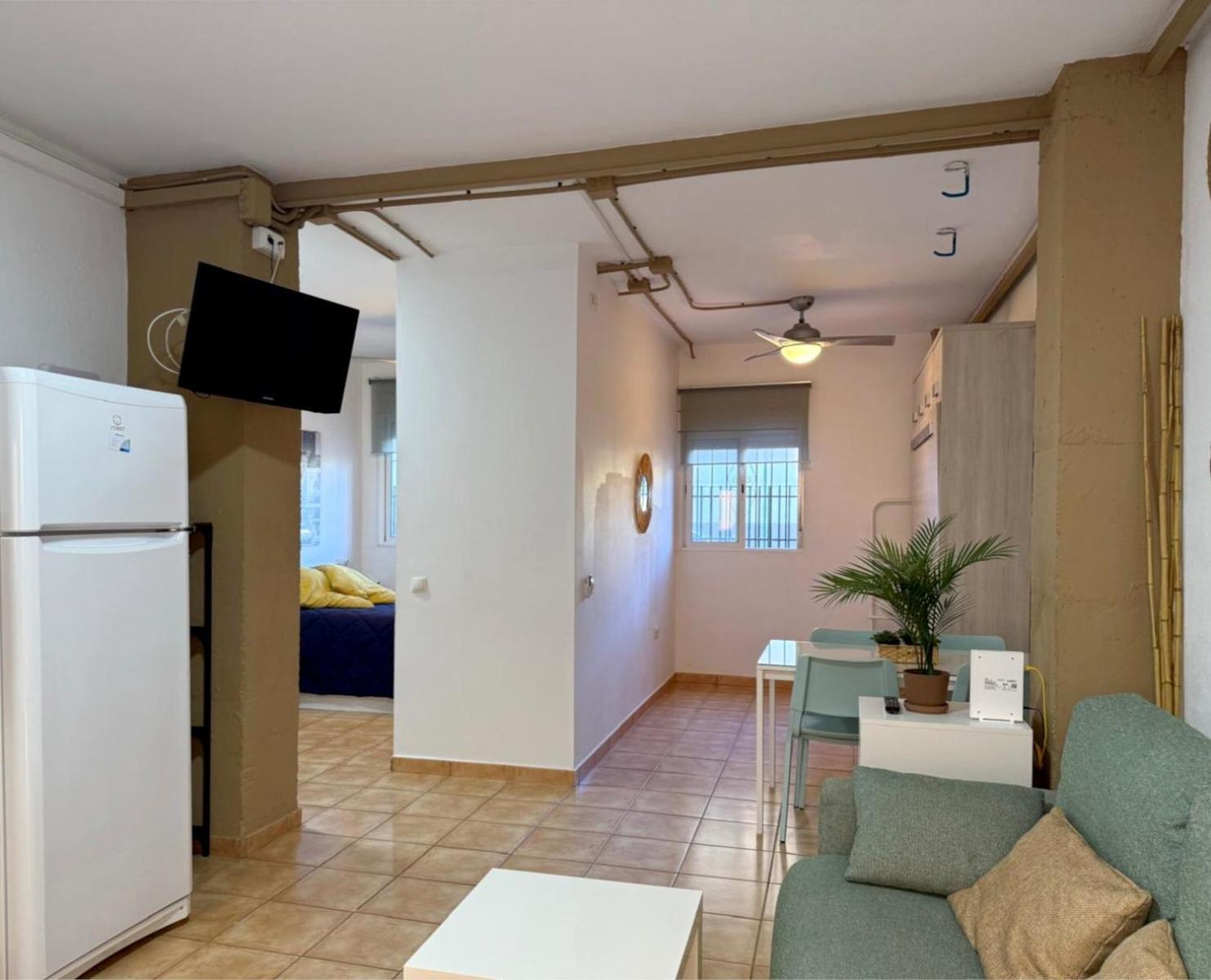 Apartamento Huelin, A 5 Minutos A Pie De La Playa マラガ エクステリア 写真