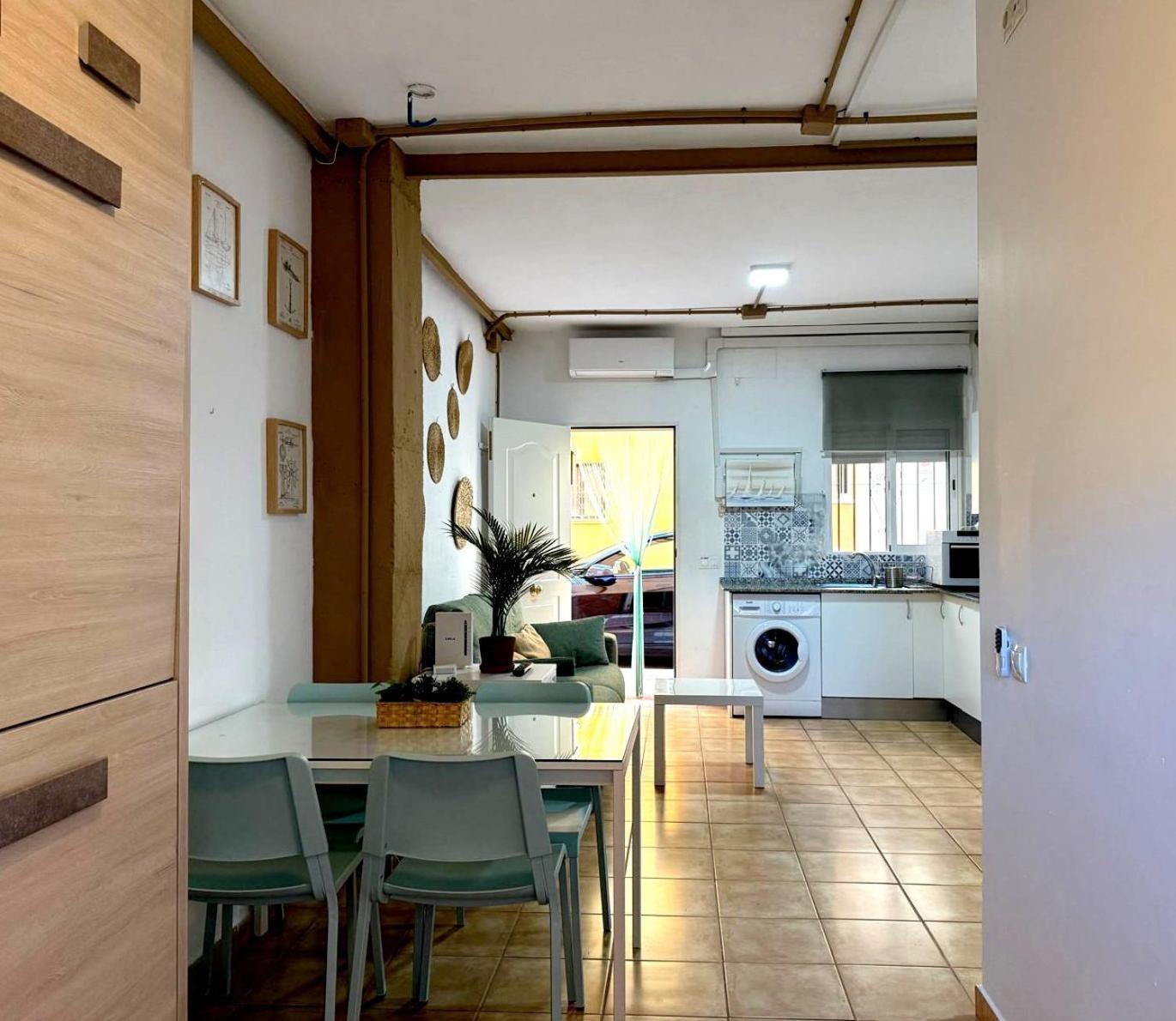 Apartamento Huelin, A 5 Minutos A Pie De La Playa マラガ エクステリア 写真