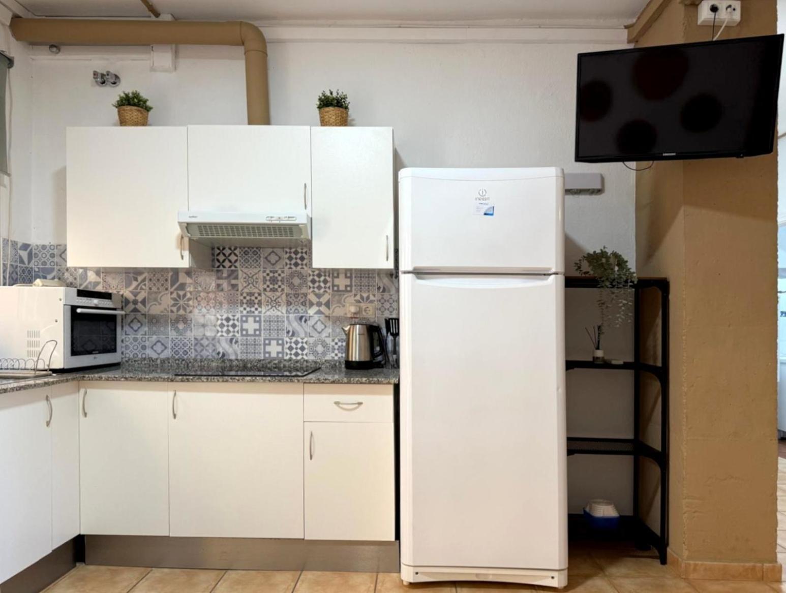 Apartamento Huelin, A 5 Minutos A Pie De La Playa マラガ エクステリア 写真